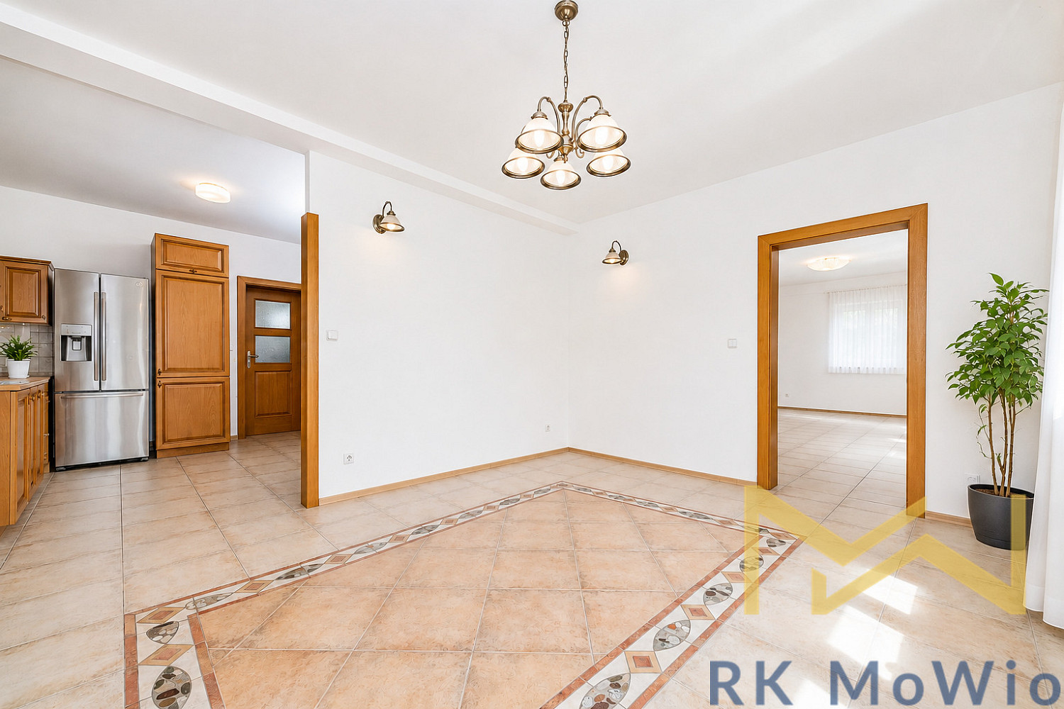 Pronájem domu 246 m² s pozemkem 649 m² – pohled 2