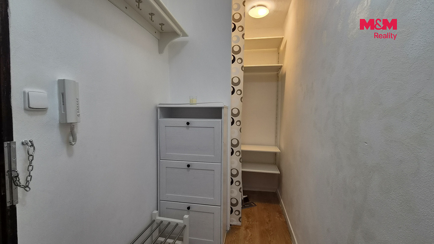 Pronájem bytu 1+1 27 m² – fotografie 5