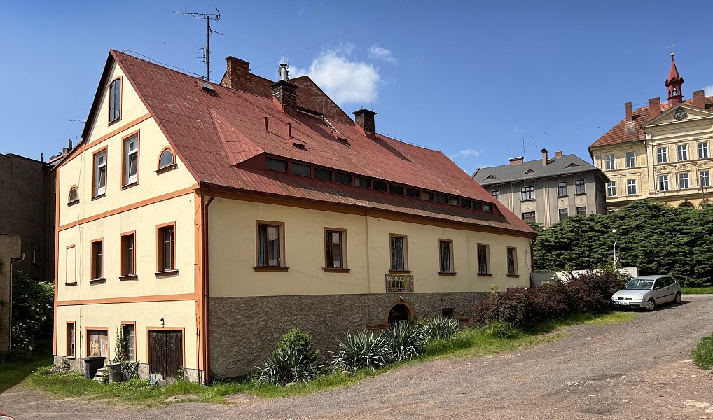 Prodej domu 552 m² s pozemkem 446 m², Broumov – náhled fotky 30