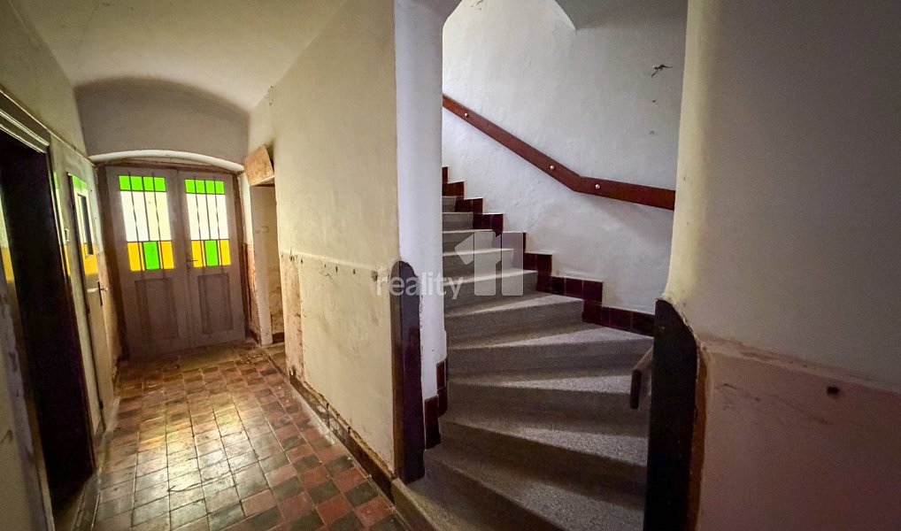Prodej domu 200 m² s pozemkem 70 m², Plzeň – náhled fotky 14