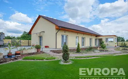 Prodej domu 123 m² s pozemkem 1 454 m², Kladruby nad Labem - Bílé Vchynice, okres Pardubice
