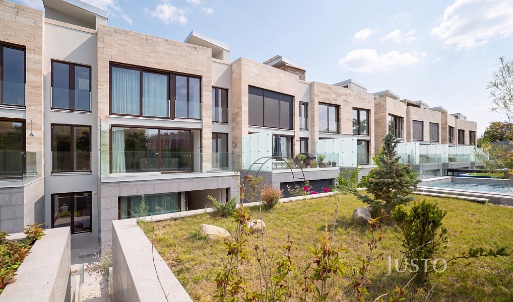 Prodej domu 279 m² s pozemkem 259 m², Praha – náhled fotky 12