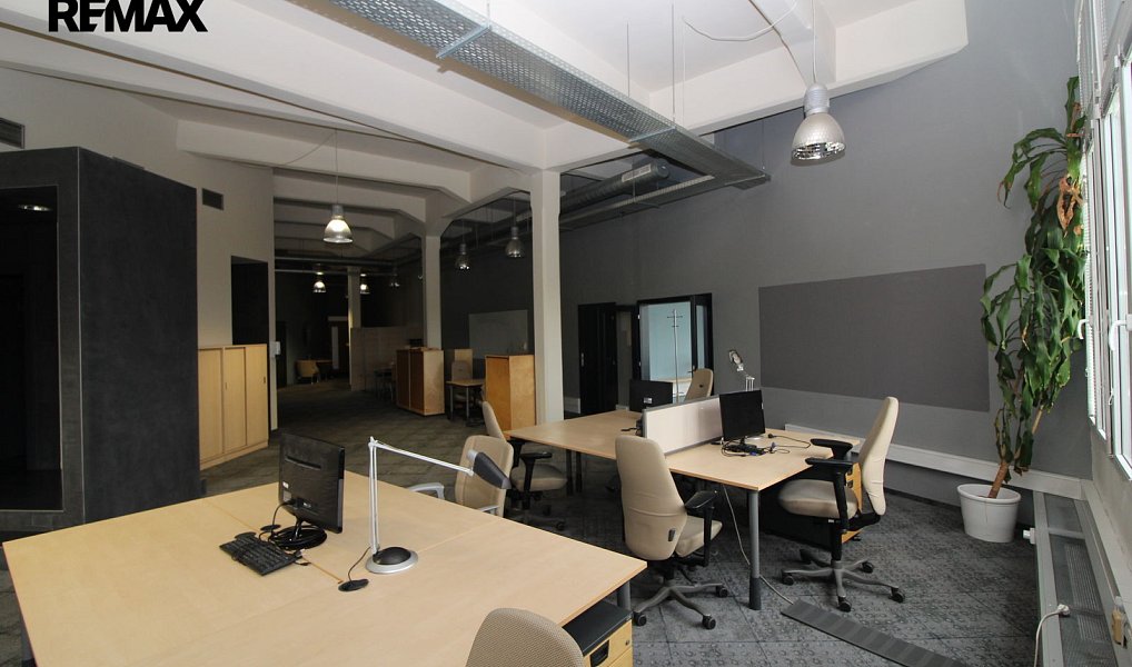 Pronájem kanceláře 518 m², Praha – náhled fotky 7