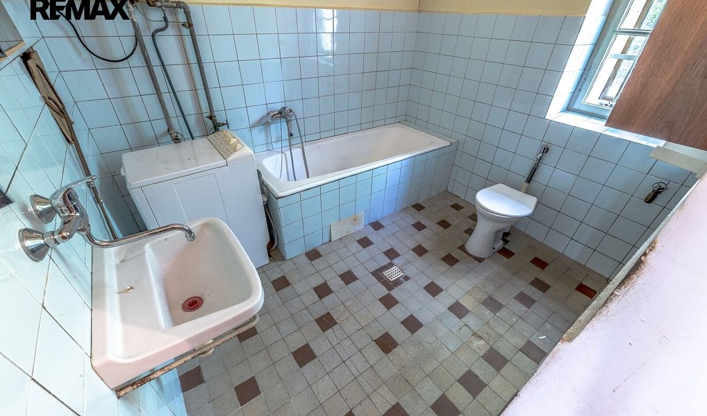 Prodej domu 180 m² s pozemkem 1 532 m², Dobrovice – náhled fotky 11