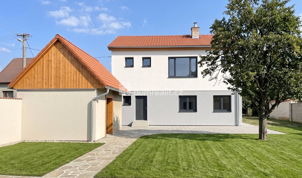 Prodej domu 180 m² s pozemkem 1 137 m², Svárov – náhled fotky 13
