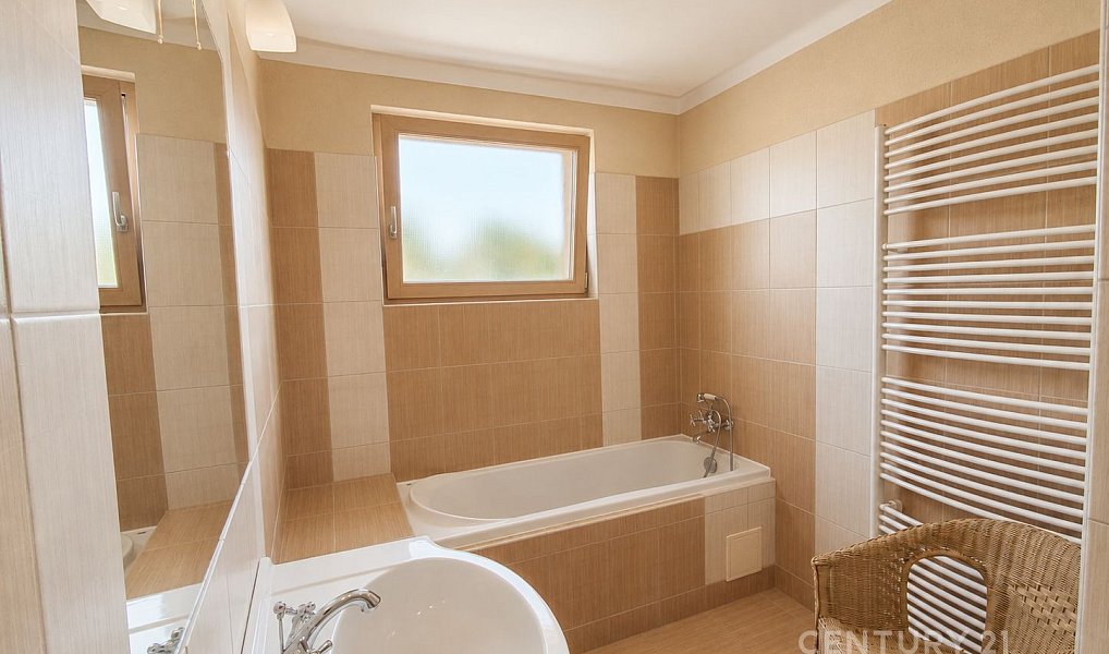 Prodej domu 238 m² s pozemkem 1 086 m², Kunžak – náhled fotky 17