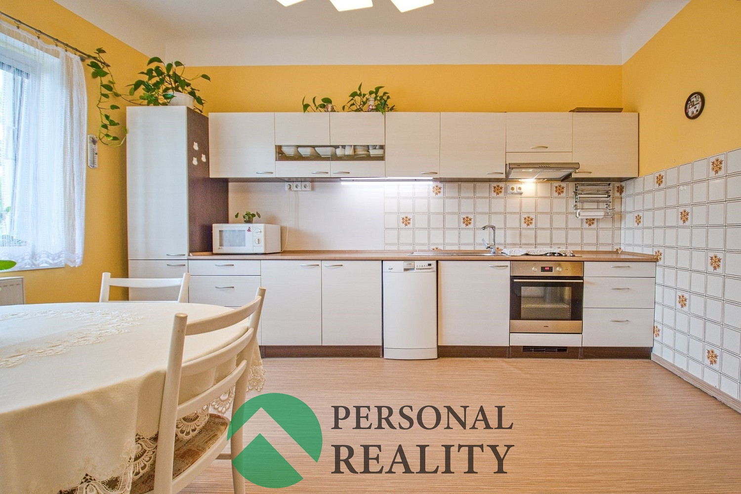 Prodej domu 240 m² s pozemkem 612 m² – fotografie 3