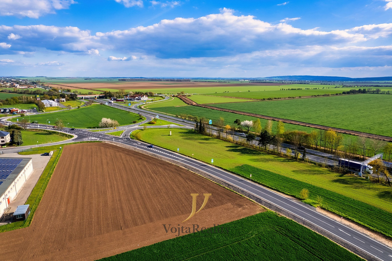 Prodej komerčního pozemku 5 727 m² – fotografie 3