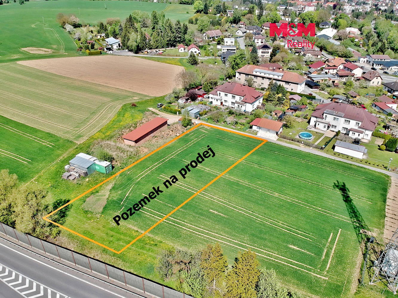Prodej pozemku 2 000 m²