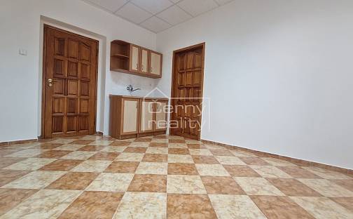 Pronájem kanceláře 70 m², Jilemnického, Ústí nad Orlicí