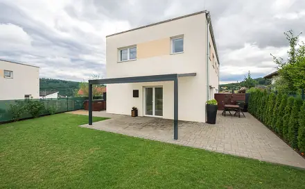 Prodej bytu 4+kk 95 m², Na Vinohradech, Králův Dvůr - Křižatky, okres Beroun