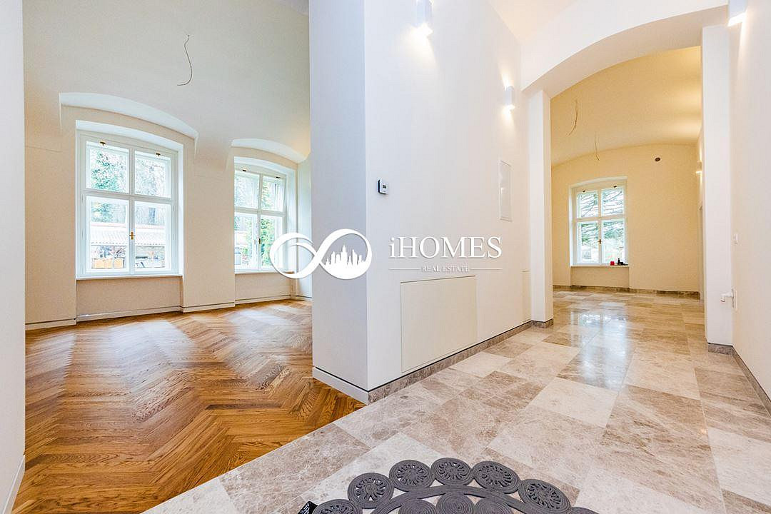Prodej komerčního objektu (jiného typu) 110 m² — photo 2