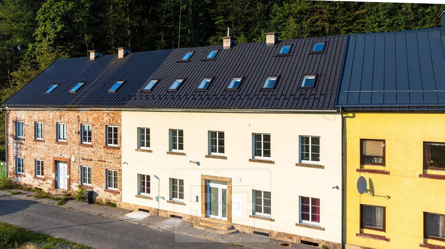 Pronájem bytu 1+kk 23 m² – fotografie 4