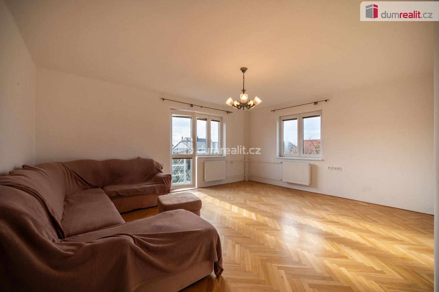Pronájem domu 241 m² s pozemkem 826 m² — photo 3