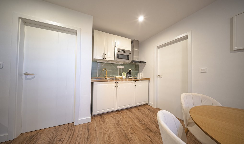 Prodej ubytovacího objektu 597 m², Telč – náhled fotky 14