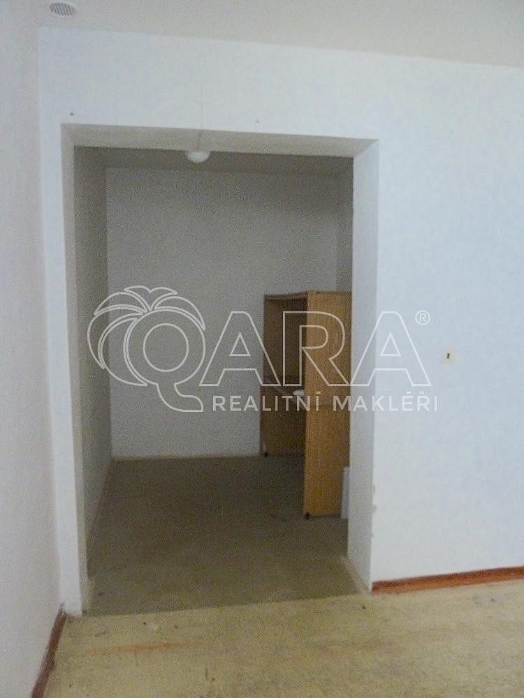 Pronájem obchodních prostor 230 m² – fotografie 4