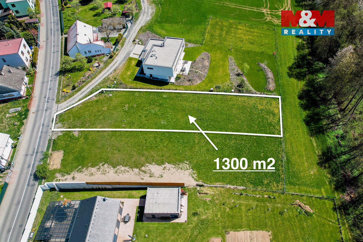 Prodej stavebního pozemku 1 300 m² — photo 2