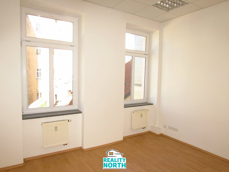 Pronájem kanceláře 20 m² — photo 4