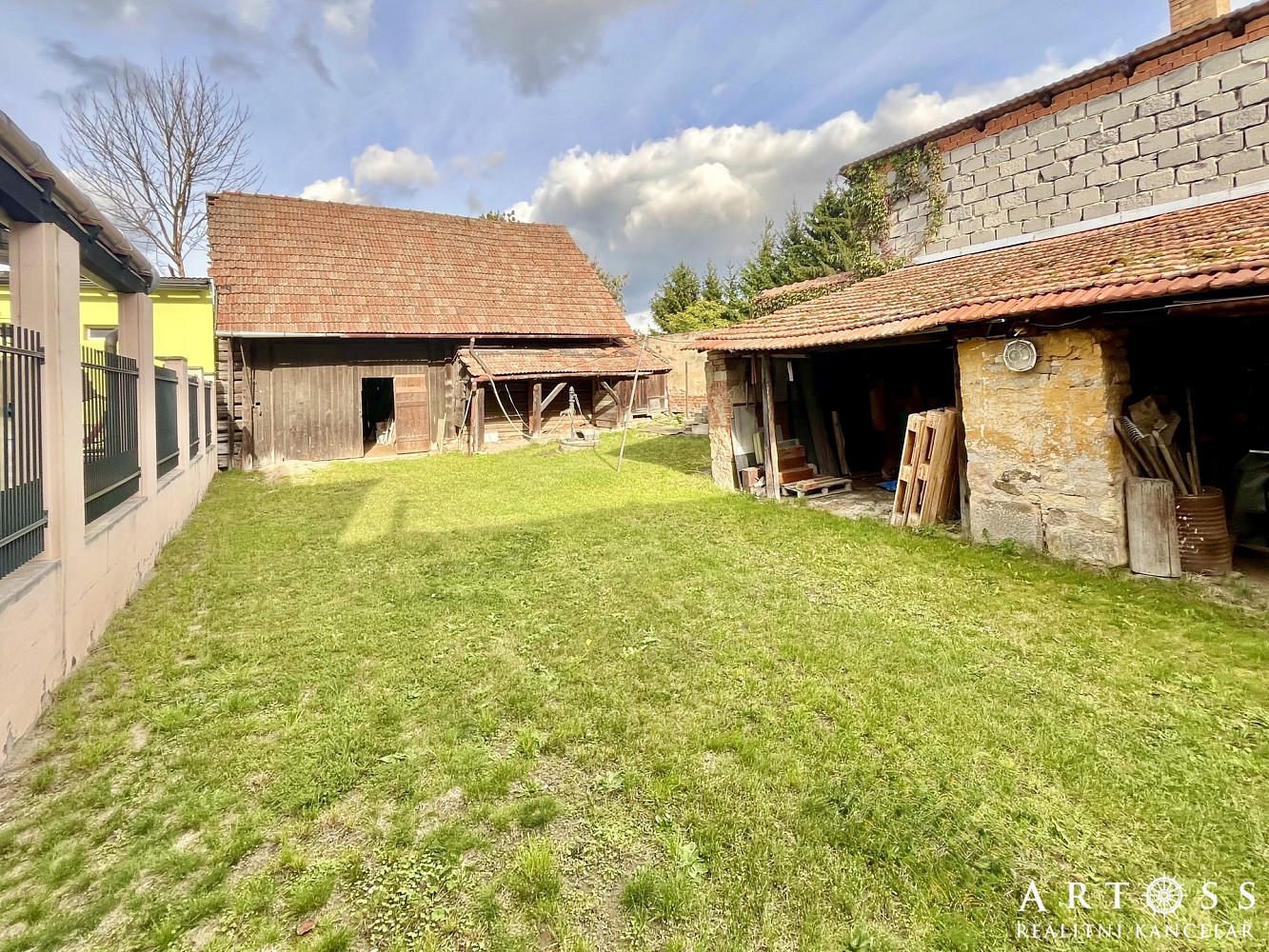 Prodej stavebního pozemku 1 470 m²