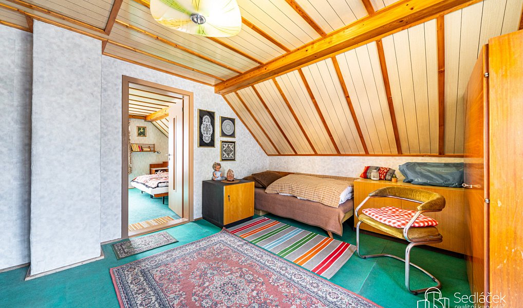 Prodej domu 300 m² s pozemkem 1 019 m², Habartov – náhled fotky 17