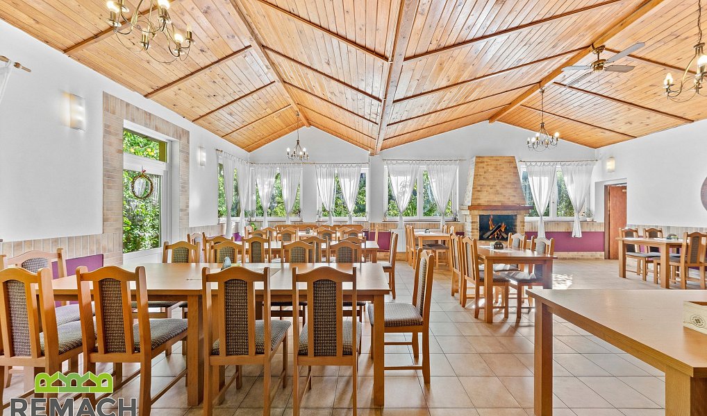 Prodej ubytovacího objektu 320 m², Buchlovice – náhled fotky 2