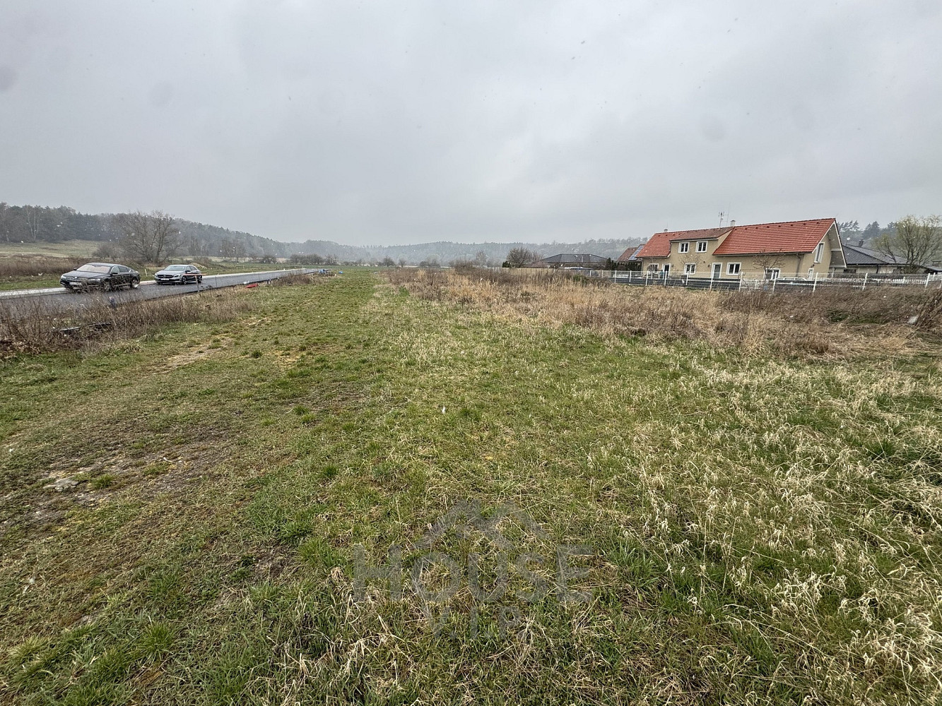 Prodej stavebního pozemku 803 m² — photo 2