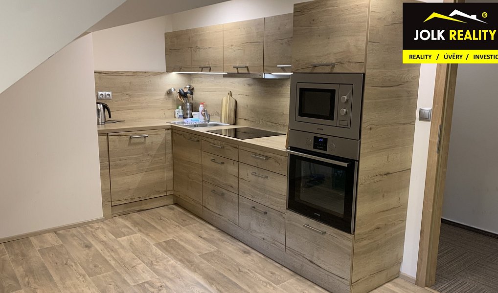 Prodej ubytovacího objektu 800 m², Šléglov – náhled fotky 10