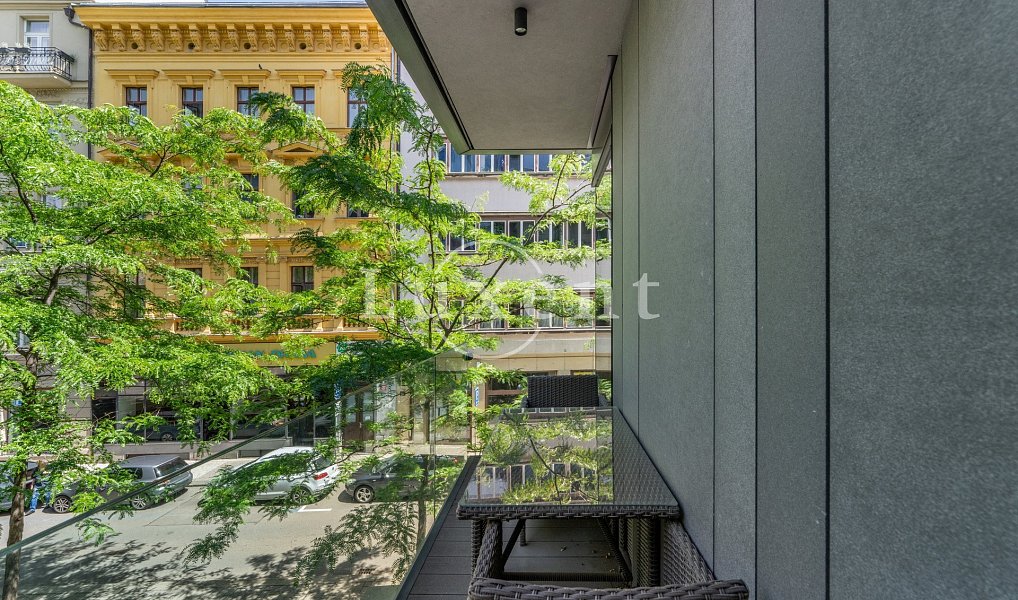Prodej bytu 4+kk 177 m², Praha – náhled fotky 3