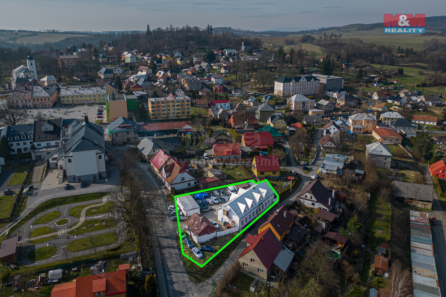 Prodej obchodních prostor 450 m² – fotografie 2
