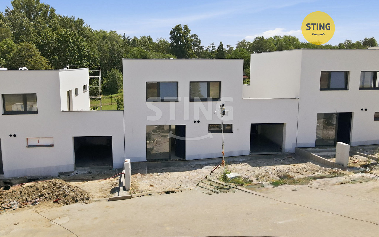 Prodej domu 200 m² s pozemkem 296 m²