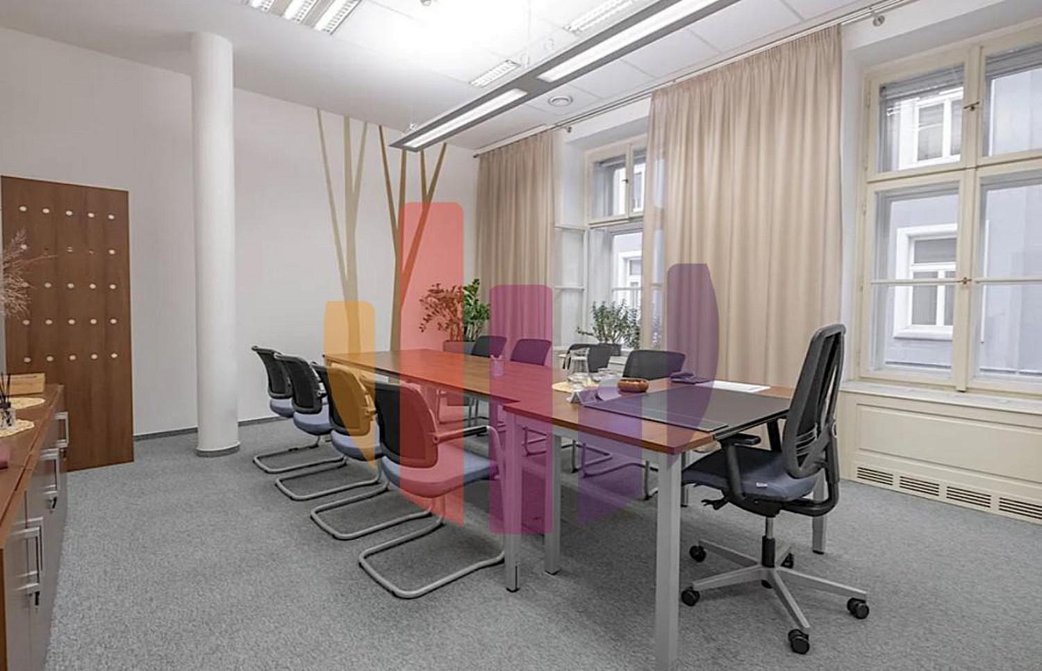 Pronájem kanceláře 300 m² — photo 4