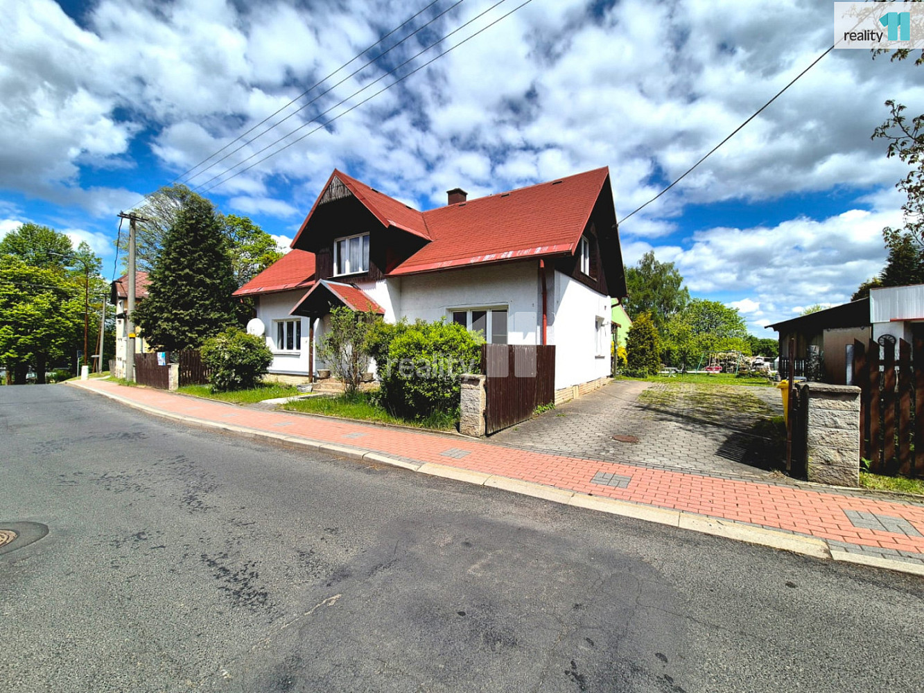 Prodej domu 154 m² s pozemkem 1 742 m²