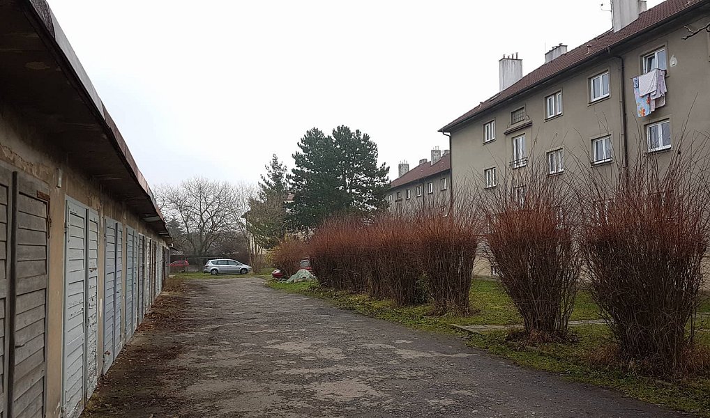 Pronájem Garáže 18 m2 Pardubice – Sezemická., Pardubice – náhled fotky 4