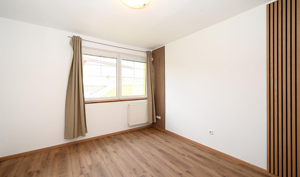Pronájem kanceláře 454 m², Praha – náhled fotky 14