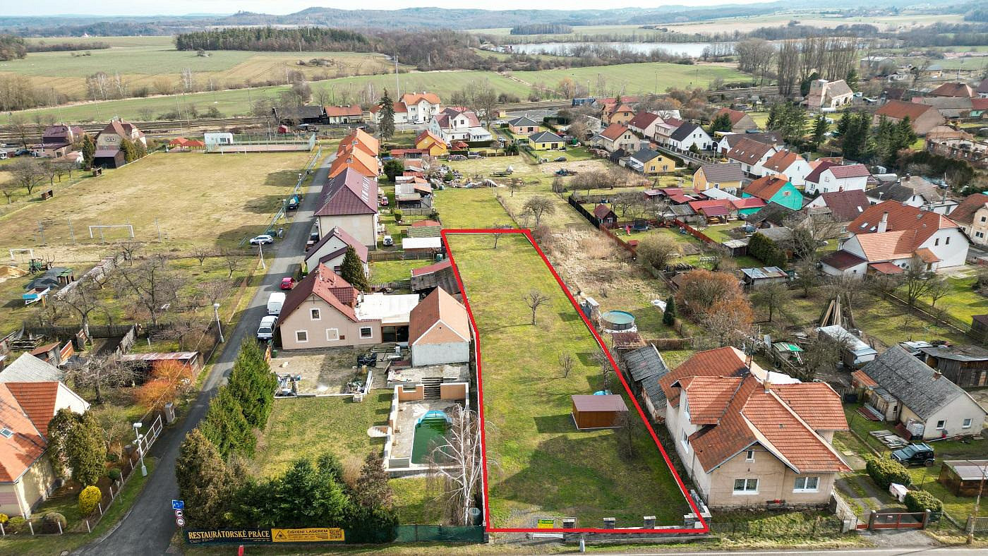 Prodej stavebního pozemku 1 542 m²