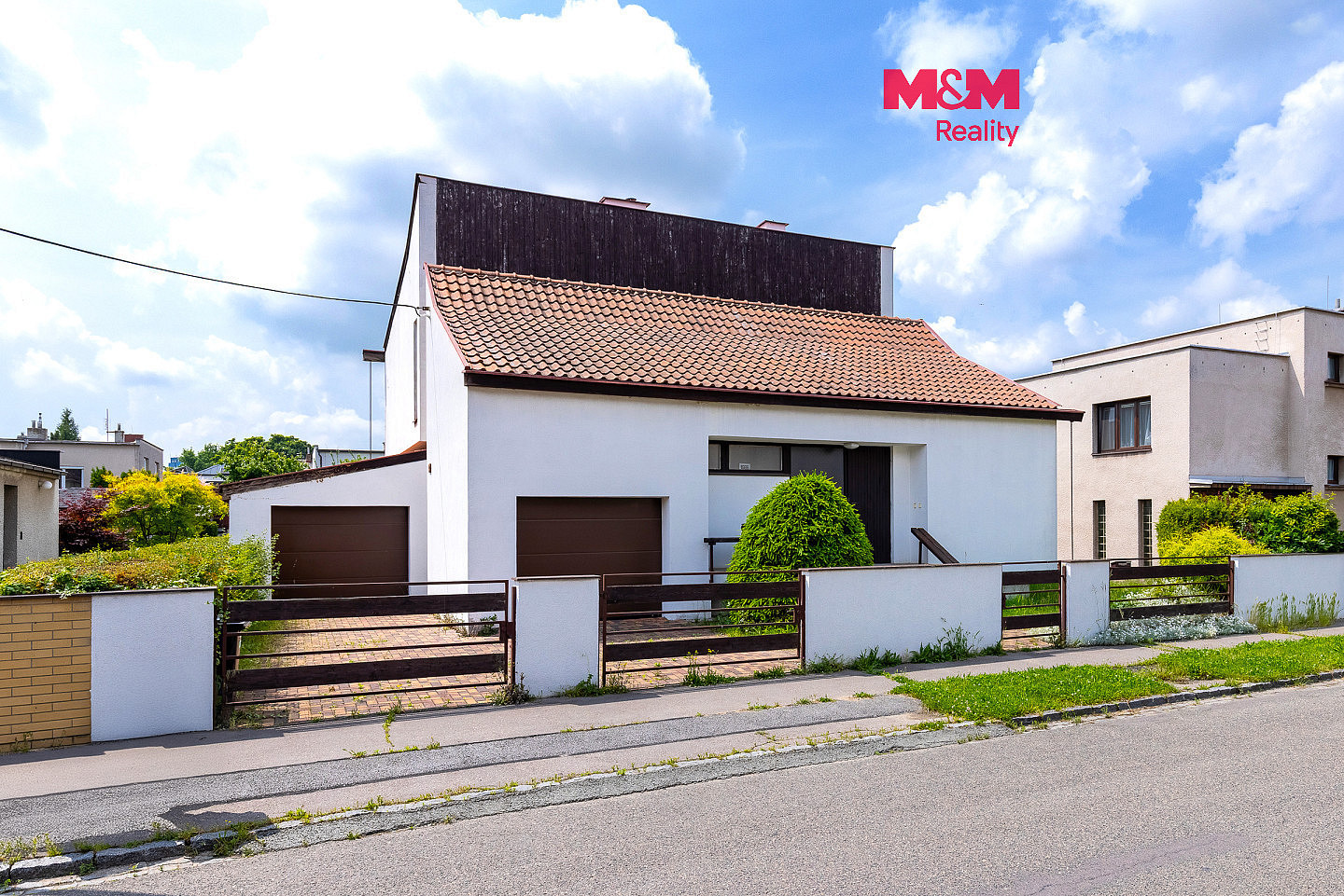 Prodej domu 220 m² s pozemkem 738 m²