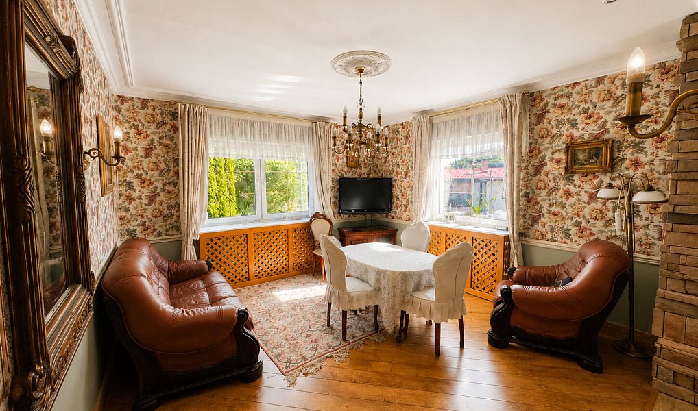 Prodej domu 420 m² s pozemkem 532 m², Jáchymov – náhled fotky 16