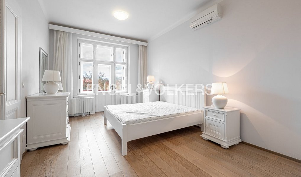 Pronájem bytu 4+kk 115 m², Praha – náhled fotky 5