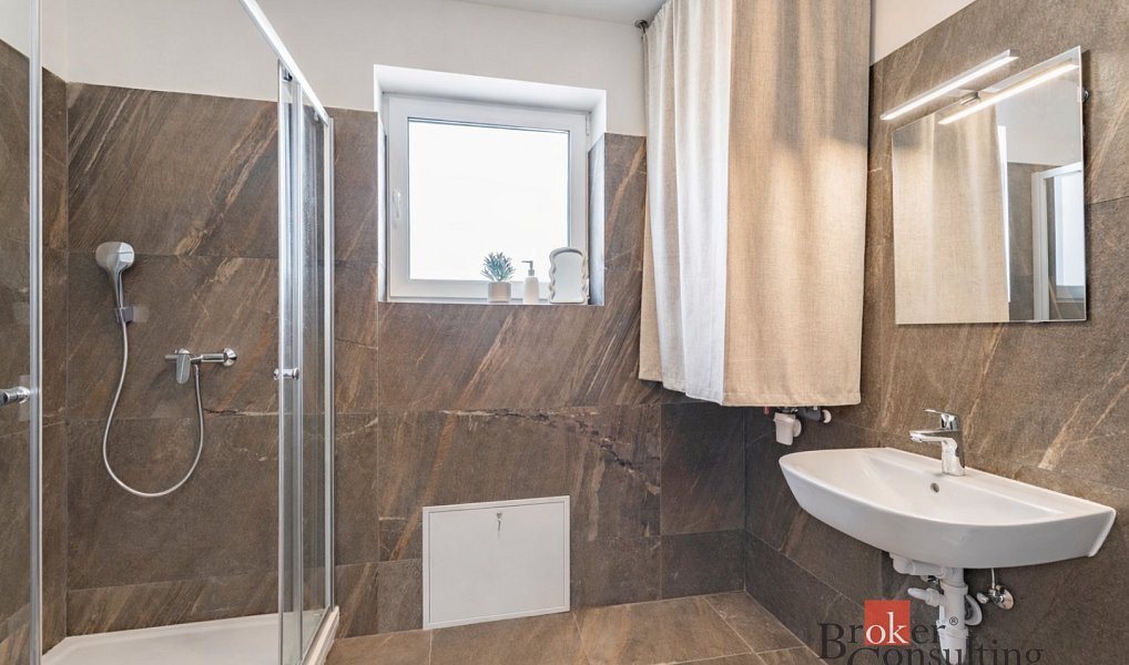 Pronájem bytu 2+kk 50 m², Valtice – náhled fotky 9