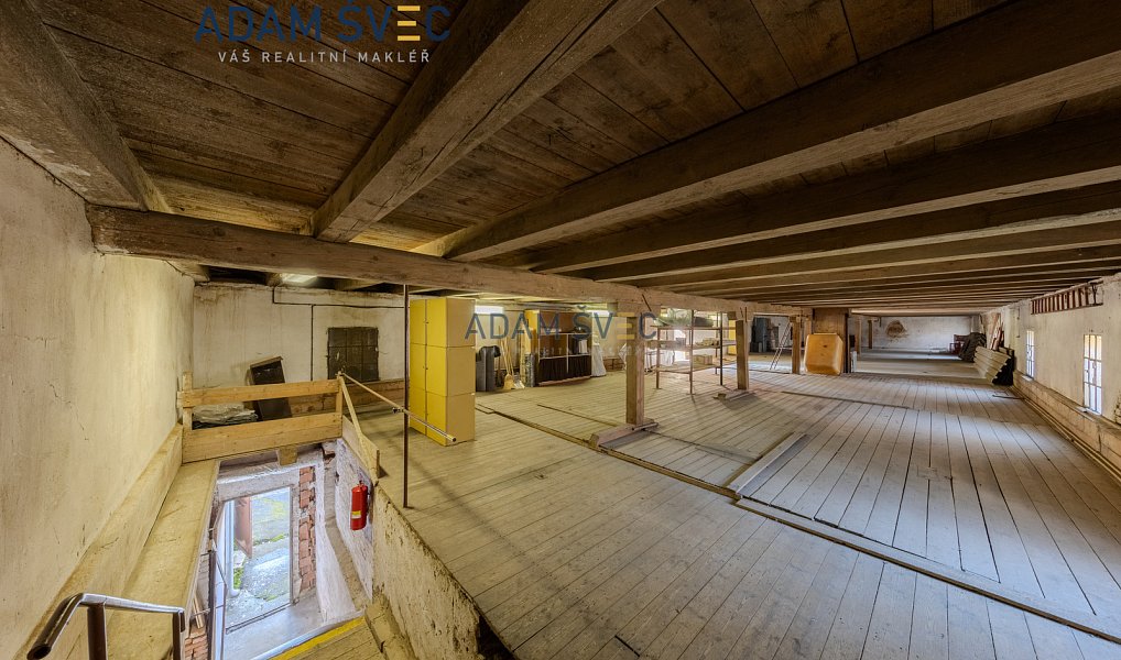 Prodej výrobních prostor 809 m², Moravský Beroun – náhled fotky 37