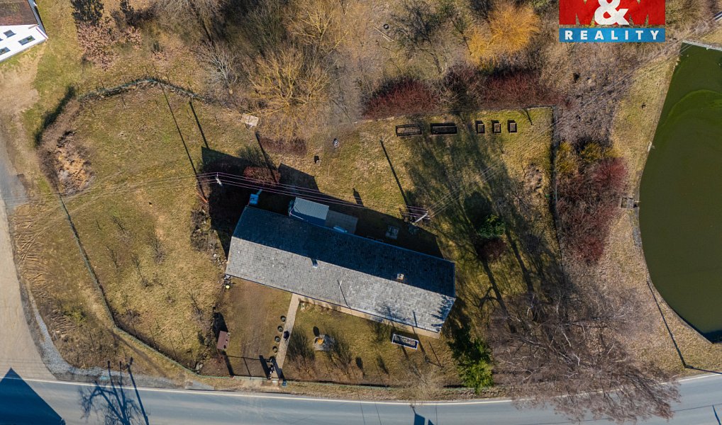 Prodej domu 130 m² s pozemkem 1 000 m², Zahrádka – náhled fotky 8
