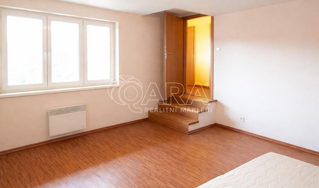 Prodej bytu 3+1 95 m², Slapy – náhled fotky 8