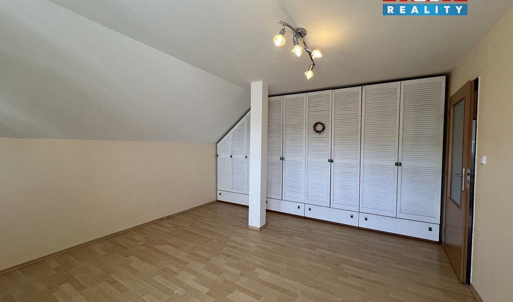 Prodej domu 200 m² s pozemkem 831 m², Panenské Břežany – náhled fotky 13