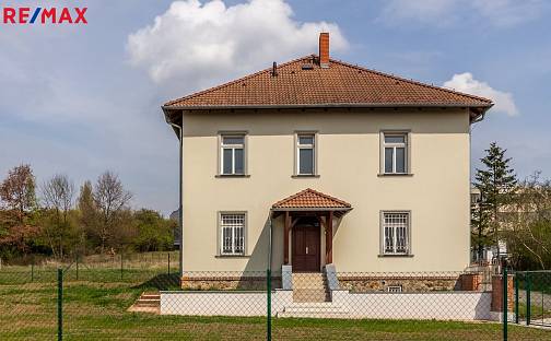 Prodej domu 403 m² s pozemkem 1 389 m², Za drahou, Praha 10 - Hostivař