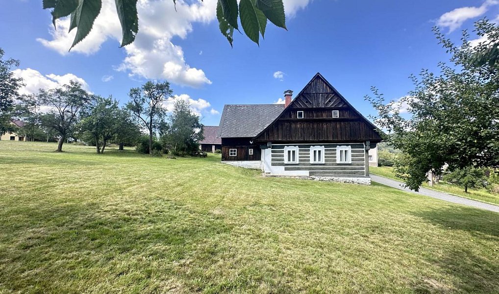 Prodej ubytovacího objektu 160 m², Poniklá – náhled fotky 2