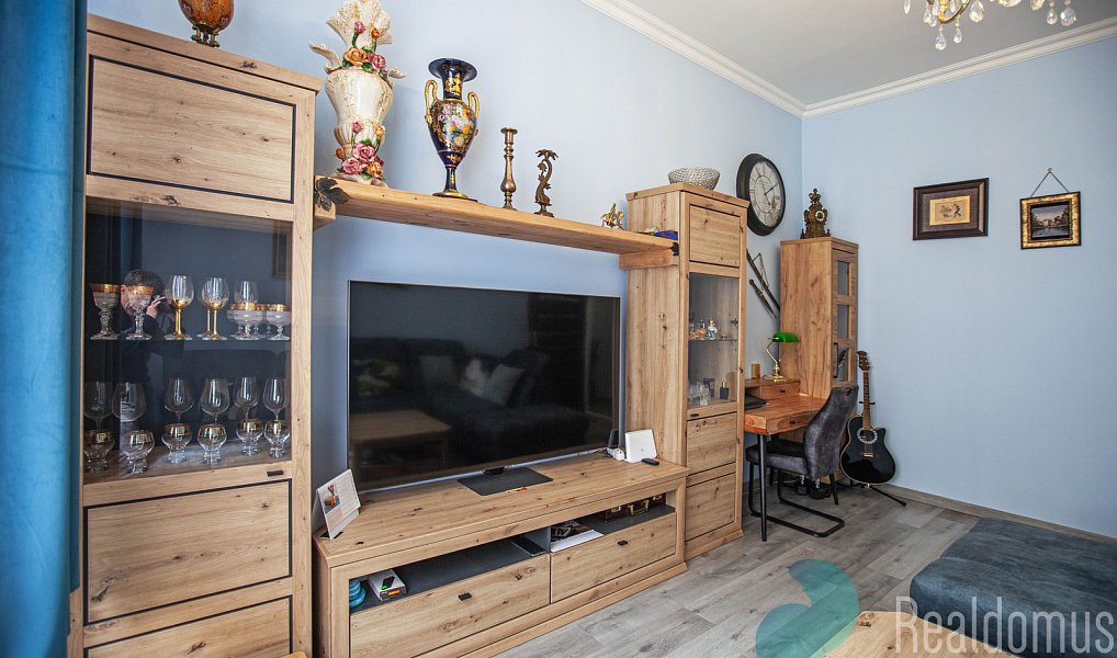 Prodej bytu 2+1 75 m², Karlovy Vary – náhled fotky 2