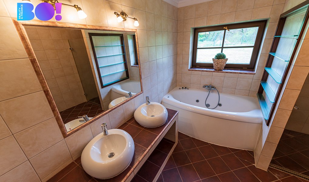 Prodej domu 221 m² s pozemkem 526 m², Kájov – náhled fotky 18