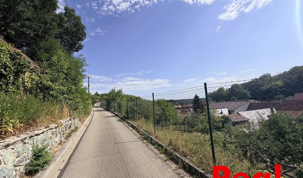 Prodej stavebního pozemku 1 895 m², Horní Bojanovice – náhled fotky 2