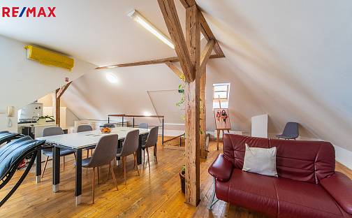 Prodej bytu 6+kk 180 m², Milady Horákové, Praha 6 - Hradčany