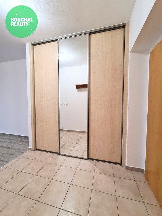 Pronájem bytu 2+kk 50 m² - Widok 6